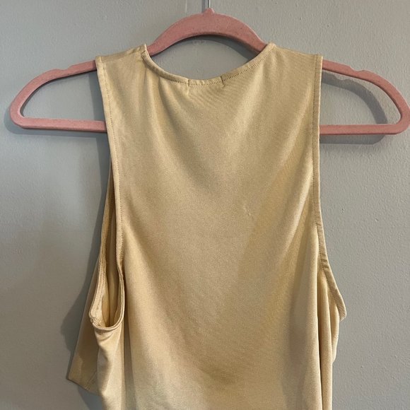 Danielle Bernstein Size Small Yellow Crop Top. - Picture 3 of 3